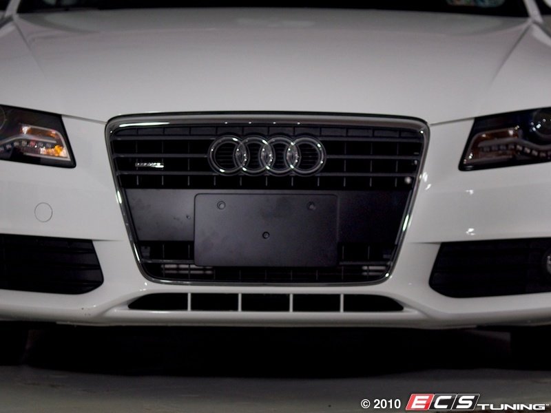 Audi B8 A5 Quattro V6 3.2L 8K08072853FZ Front License Plate Bracket