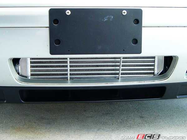 Front Mount Intercooler - Black Hoses