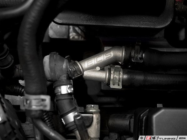 VWVortex.com - Coolant Y Pipe near expansion tank? VWVortex.com - Coolant Y Pipe near expansion tank?
